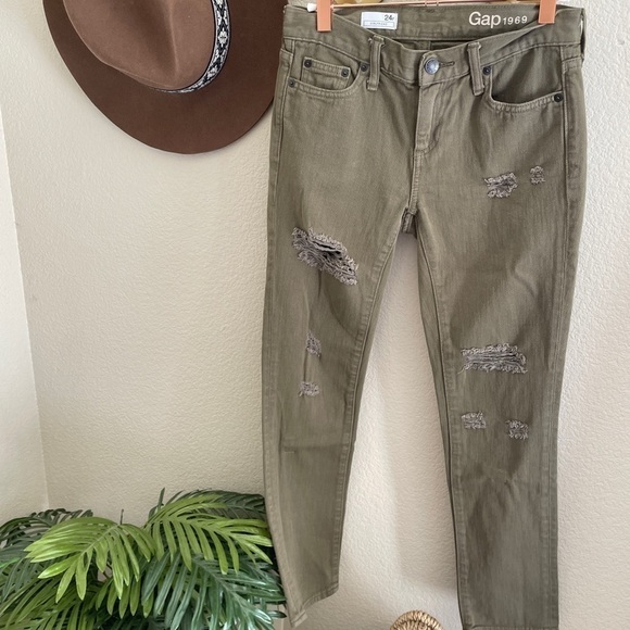 Gap Army Green Distressed Girlfriend Skinny Denim Jeans 100% Cotton - Picture 1 of 9